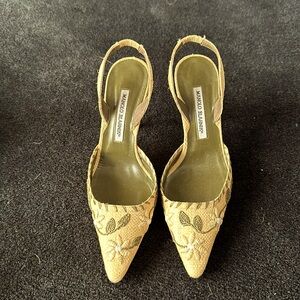 Women's lower heel sling backs